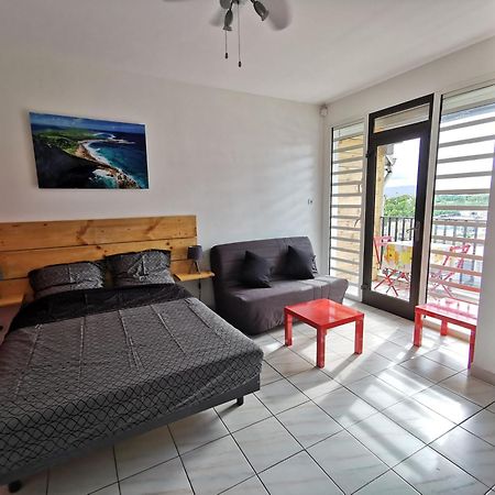 Appartement Vue Mer Et Montagne A 100M De La Plage Le Gosier  Dış mekan fotoğraf