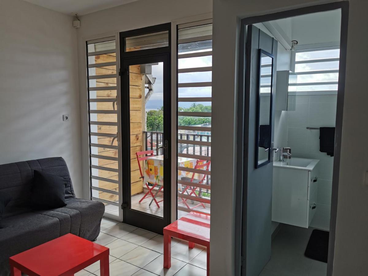 Appartement Vue Mer Et Montagne A 100M De La Plage Le Gosier  Dış mekan fotoğraf