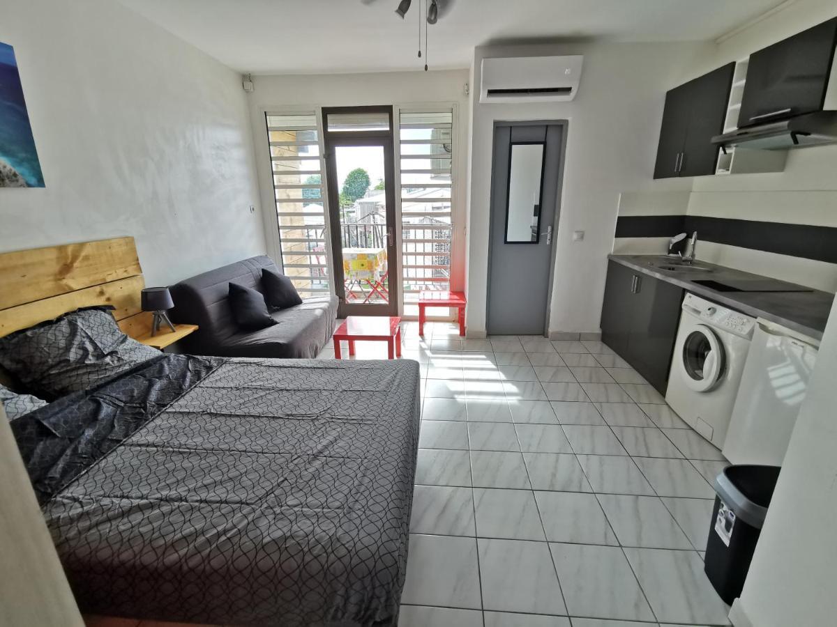 Appartement Vue Mer Et Montagne A 100M De La Plage Le Gosier  Dış mekan fotoğraf
